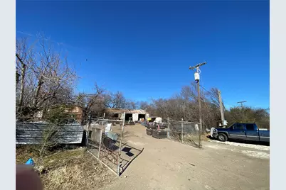 5417 S Peachtree Road, Balch Springs, TX 75180 - Photo 2