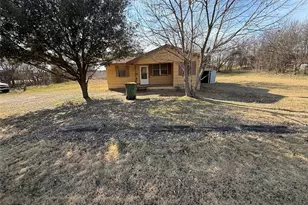 318 S Church St, Hillsboro, TX 76645 - Photo 1