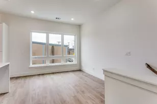 341 College Ave, Fort Worth, TX 76104 - Photo 20