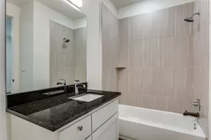 341 College Ave, Fort Worth, TX 76104 - Photo 20