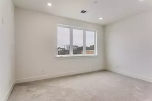 341 College Ave, Fort Worth, TX 76104 - Photo 10