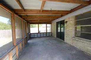 405 Bryan Dr, Crowley, TX 76036 - Photo 4