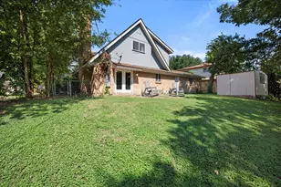 2402 Woodlawn Dr, Ennis, TX 75119 - Photo 18