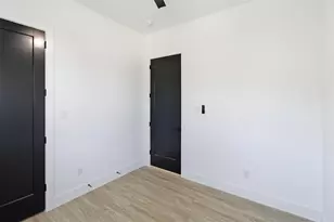 614 S Moore St, Dallas, TX 75203 - Photo 34