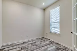 2353 Bella Ct, Carrollton, TX 75010 - Photo 4