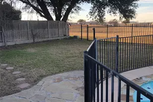 10172 Wandering Way St, Benbrook, TX 76126 - Photo 22