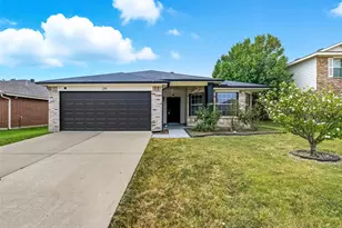 219 Hilltop Dr, Justin, TX 76247 - Photo 2