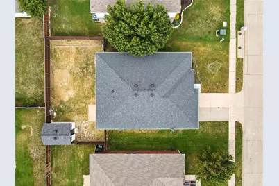 219 Hilltop Drive, Justin, TX 76247 - Photo 32