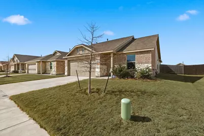 8604 Mount Evans Court, Fort Worth, TX 76123 - Photo 4