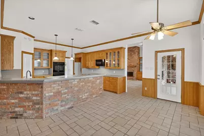 1810 Plum Creek Drive, Midlothian, TX 76065 - Photo 12