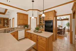1810 Plum Creek Dr, Midlothian, TX 76065 - Photo 16