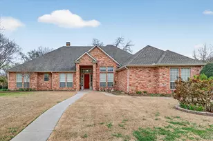 1810 Plum Creek Dr, Midlothian, TX 76065 - Photo 4