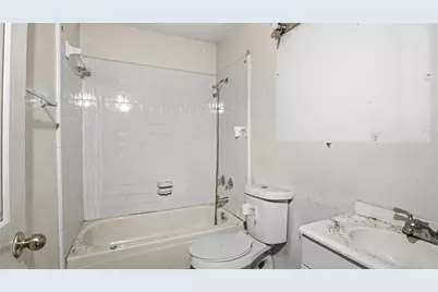 815 Apache, Dallas, TX 75217 - Photo 14