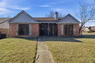 815 Apache, Dallas, TX 75217 - Photo 8