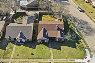 815 Apache, Dallas, TX 75217 - Photo 4