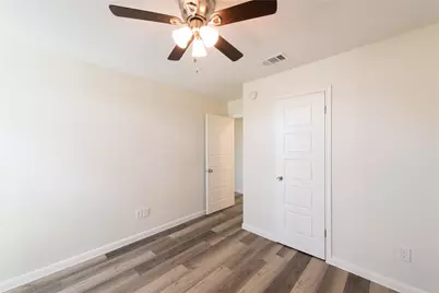 8701 Woodlake Drive, Rowlett, TX 75088 - Photo 12