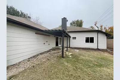 8701 Woodlake Drive, Rowlett, TX 75088 - Photo 14