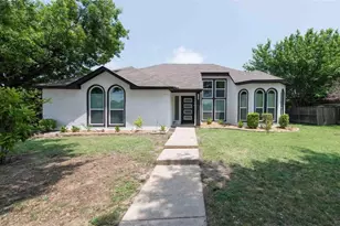 8701 Woodlake Dr, Rowlett, TX 75088 - Photo 1