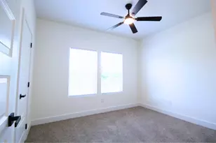 5824 Plum Dale Rd, Dallas, TX 75241 - Photo 12