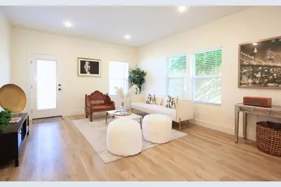 5824 Plum Dale Road, Dallas, TX 75241 - Photo 10