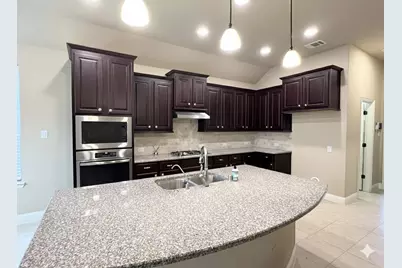 1001 Summer Lane, McKinney, TX 75071 - Photo 4
