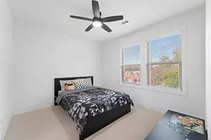 4706 Victor St, Dallas, TX 75246 - Photo 32