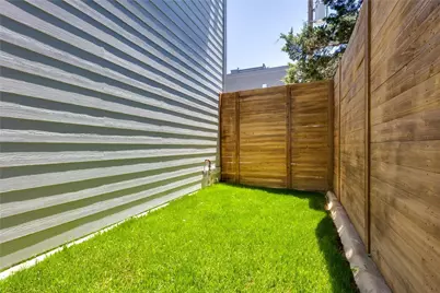 2011 Kirby Street #105, Dallas, TX 75204 - Photo 4