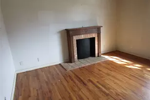 909 Red Bud Dr, Azle, TX 76020 - Photo 8