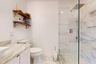 900 Treasure Rd, Garland, TX 75041 - Photo 16