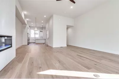 218 E Dallas Road #102, Grapevine, TX 76051 - Photo 8