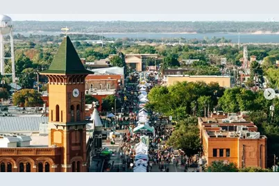 218 E Dallas Road #102, Grapevine, TX 76051 - Photo 32