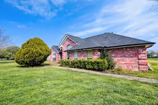 990 Treehouse Ln, Red Oak, TX 75154 - Photo 1