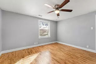 2709 Townsend Dr, Fort Worth, TX 76110 - Photo 8