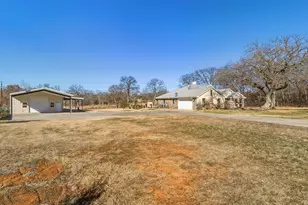 143 Florence Ln, Springtown, TX 76082 - Photo 36