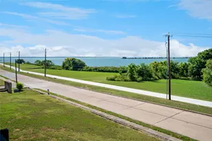 5809 Lake Hubbard Pkwy, Garland, TX 75043 - Photo 1