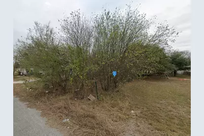 515 Brazil, Gregory, TX 78359 - Photo 2