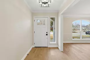 532 Indian Creek Dr, Roanoke, TX 76262 - Photo 4