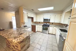 200 Cedar Ln, Tolar, TX 76476 - Photo 4