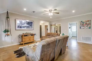 301 Willow Cir, Springtown, TX 76082 - Photo 12