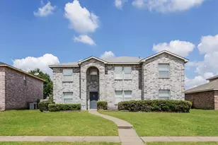 761 Lowe Dr, Cedar Hill, TX 75104 - Photo 1