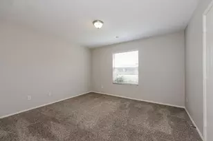 761 Lowe Dr, Cedar Hill, TX 75104 - Photo 8