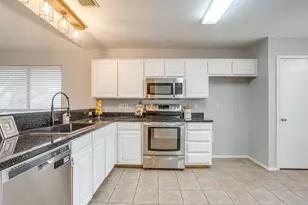 5712 Springtide Dr, Fort Worth, TX 76135 - Photo 8