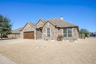 424 Delaware St, Burleson, TX 76028 - Photo 2