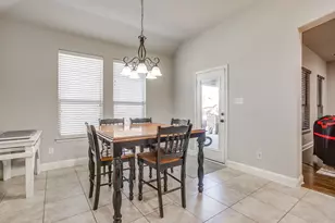 424 Delaware St, Burleson, TX 76028 - Photo 18