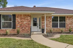 6713 Del Prado Ave, Fort Worth, TX 76133 - Photo 2