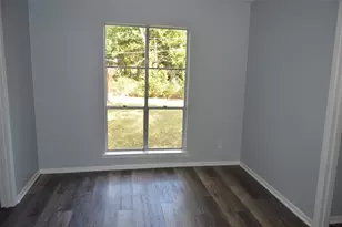 1110 Bell Dr, Greenville, TX 75401 - Photo 4