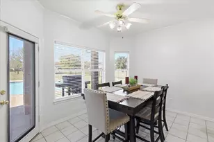 113 Green Oaks Ct, Hudson Oaks, TX 76087 - Photo 18