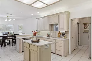 113 Green Oaks Ct, Hudson Oaks, TX 76087 - Photo 22