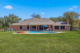 113 Green Oaks Ct, Hudson Oaks, TX 76087 - Photo 36