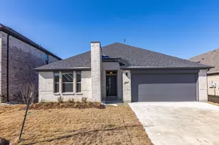 643 Olympic Wy, Red Oak, TX 75154 - Photo 2